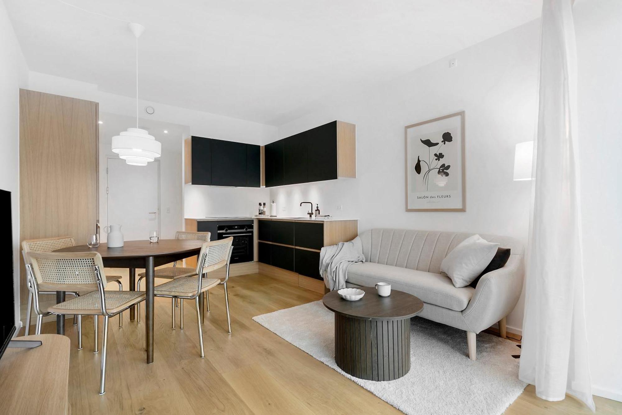 Penthouse Paradise On 39th Floor Apartment *